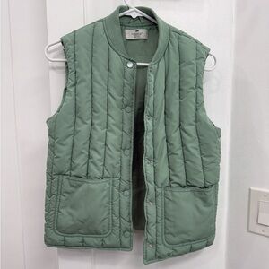 H&M kids vest 8-10y